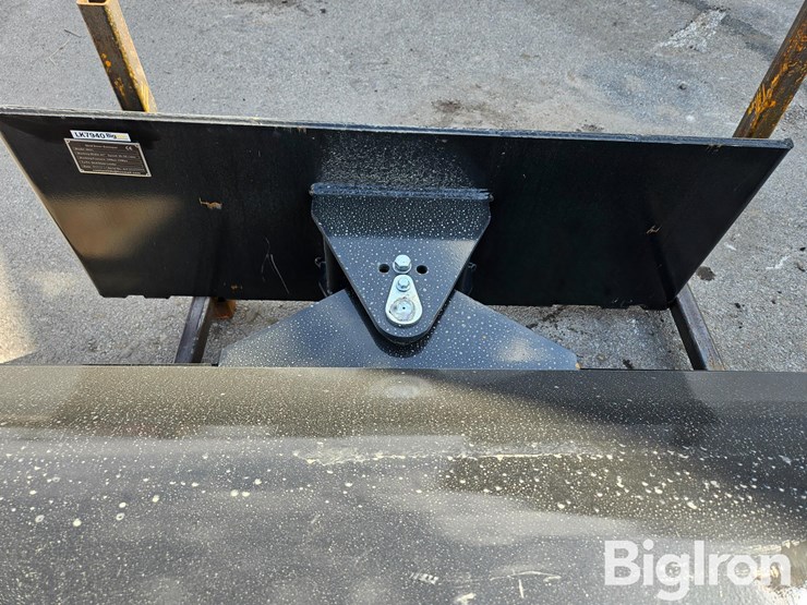 2025-massey-ferguson-730-image-18