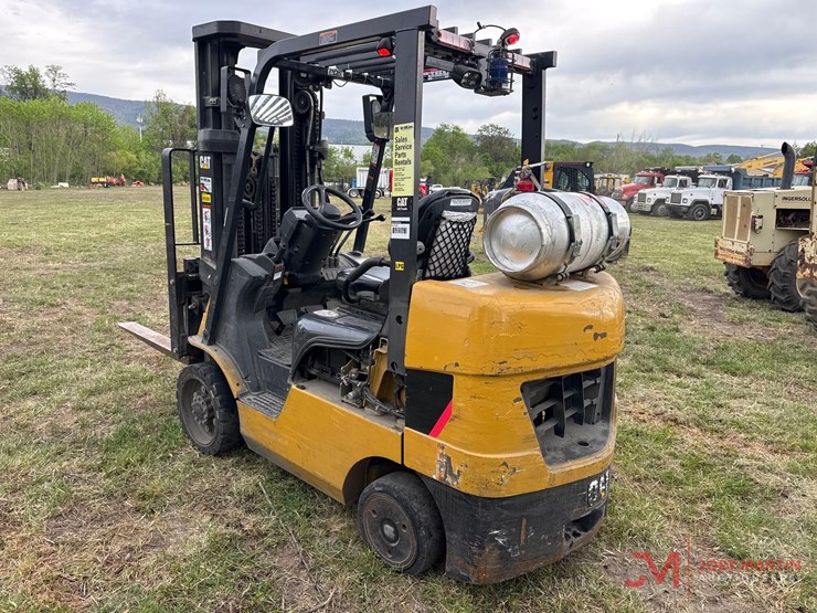 caterpillar-2c6000-image-3