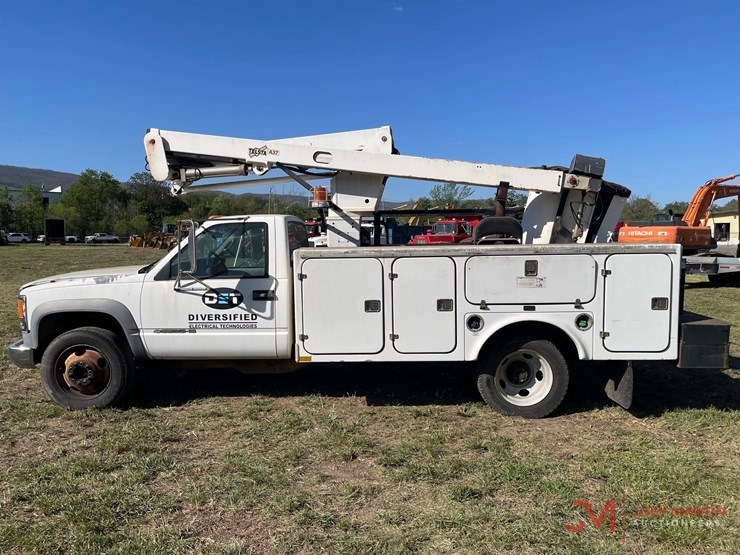 2001-chevrolet-3500-image-5