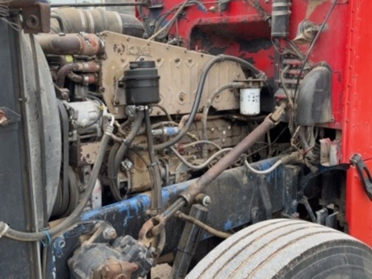 1990-peterbilt-379-image-8