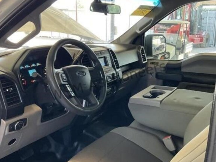 2015-ford-f150-image-24