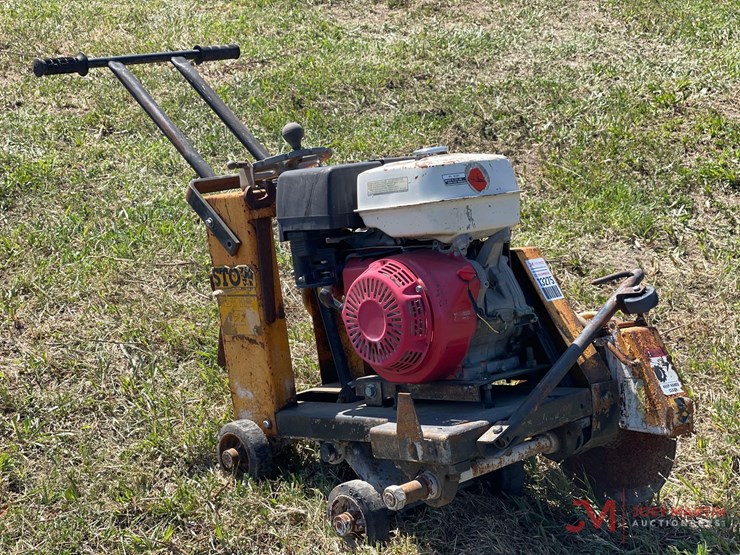 stow-walk-behind-concrete/asphalt-saw-image-1