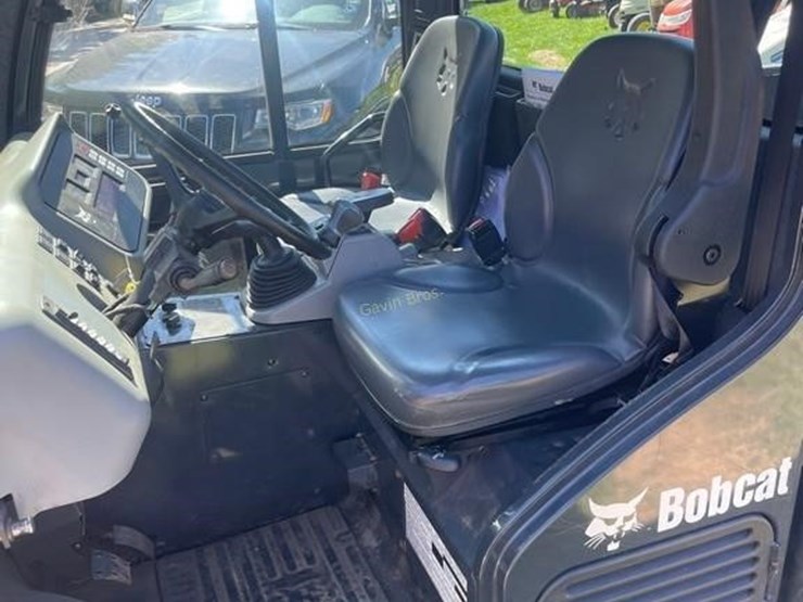 2014-bobcat-toolcat-5600-image-10