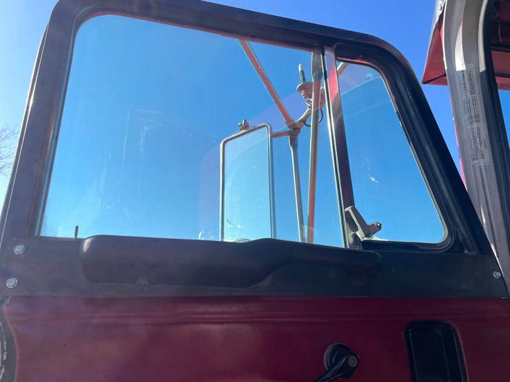 1998-peterbilt-378-image-39