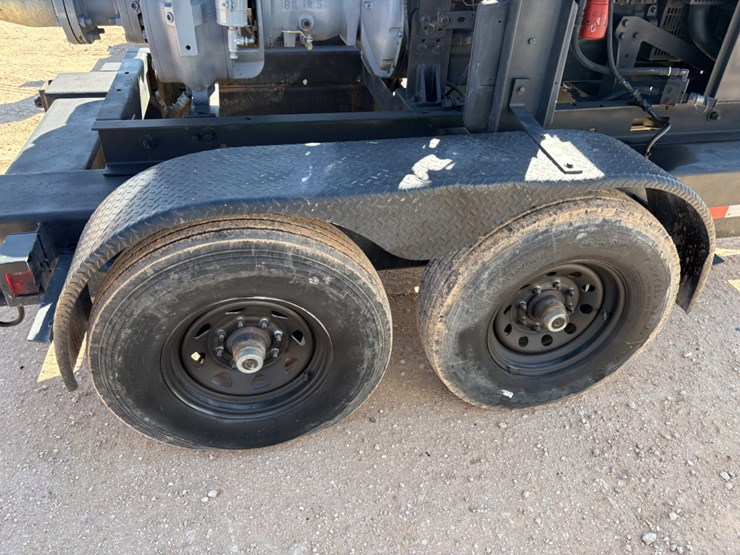 john-deere-6-image-10