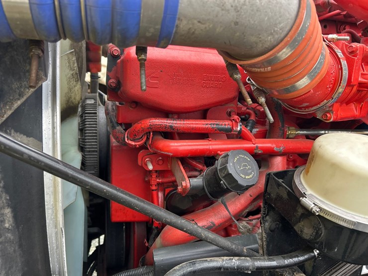 2019-kenworth-t880-image-60