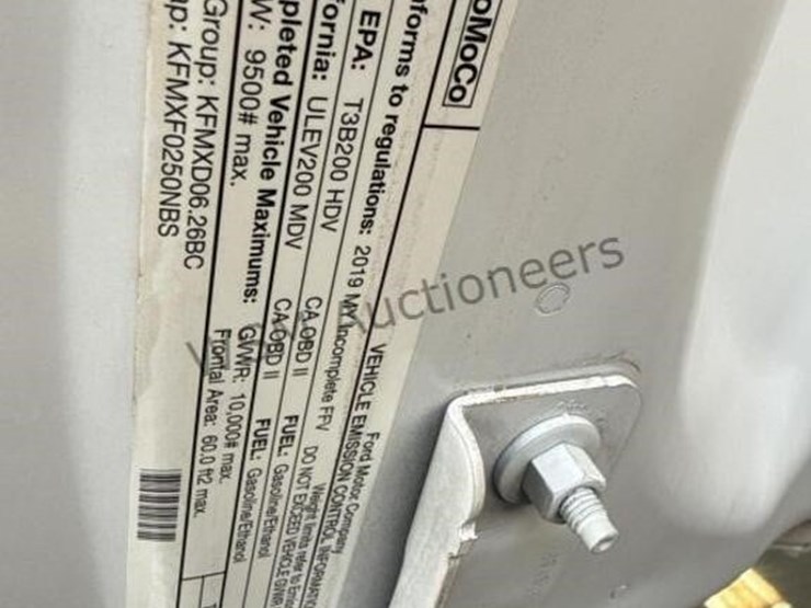 2019-ford-f250-image-15