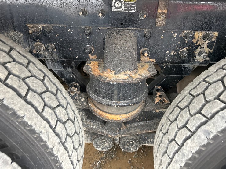 2019-kenworth-t880-image-31