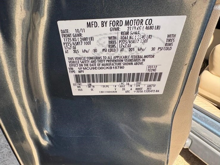 2012-ford-escape-image-7