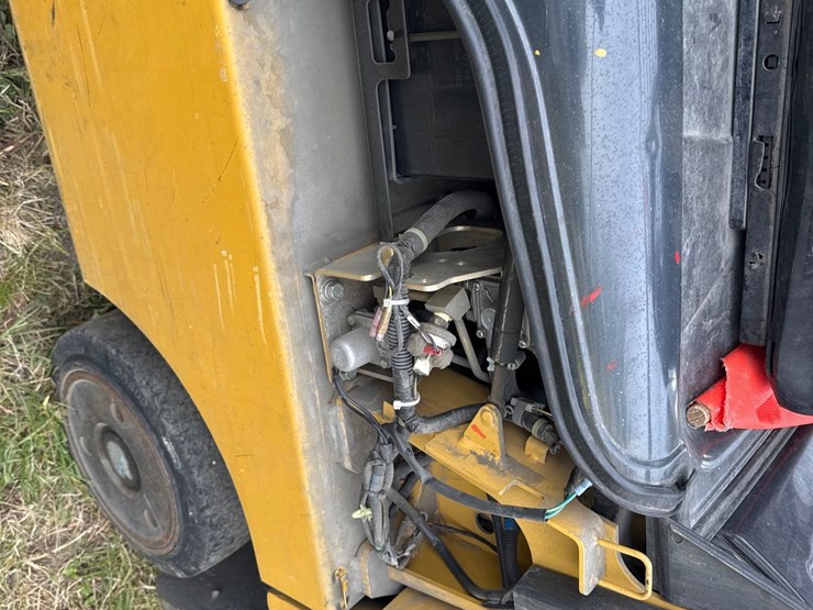 caterpillar-2c6000-image-9