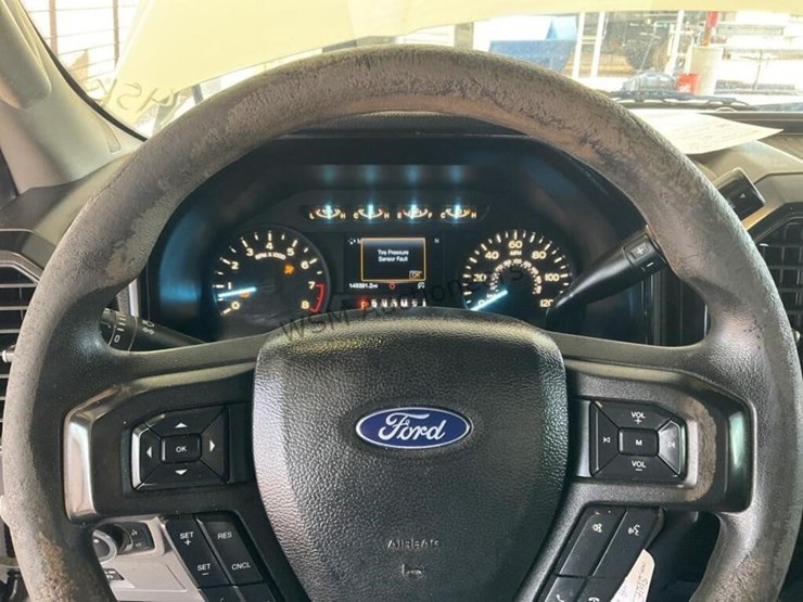 2018-ford-f150-image-17