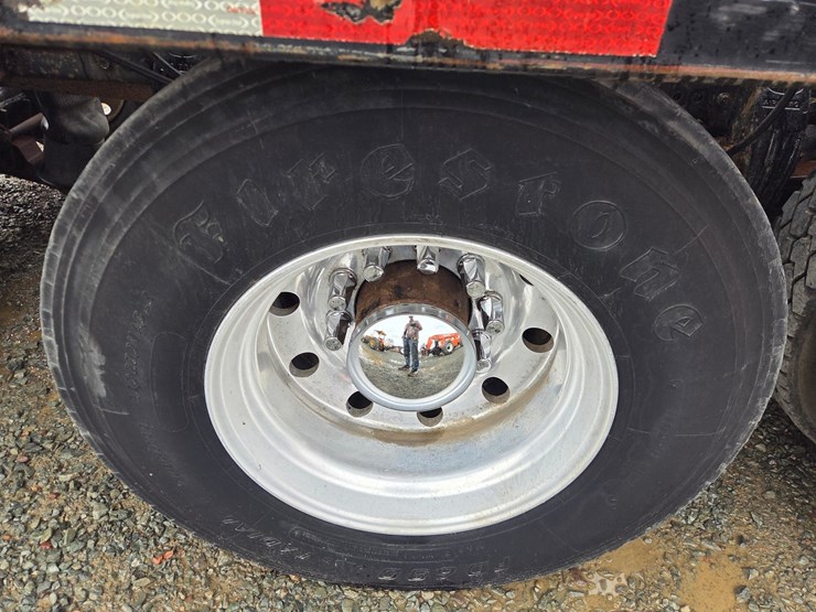 1995-peterbilt-357-image-100