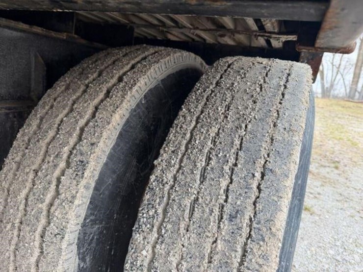 2021-deloupe-53-ft-quad/a-walking-floor-trailer-2d-image-23