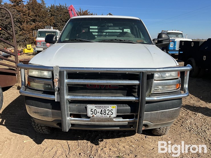 2002-gmc-sierra-2500-image-2