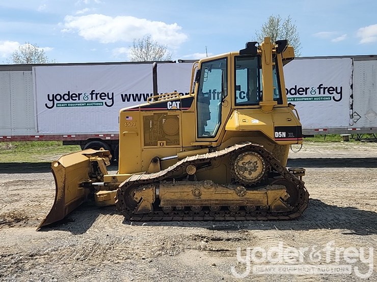 2006-caterpillar-d5n-xl-image-2