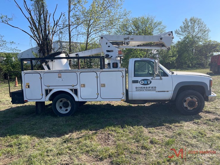 2001-chevrolet-3500hd-image-2