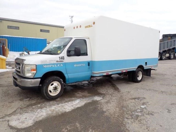 2009-ford-e450-image-1