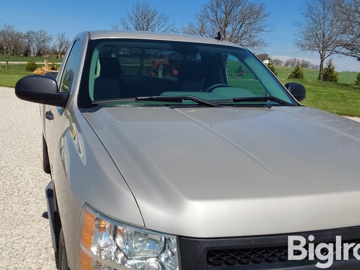 2009-chevrolet-silverado-1500-image-12