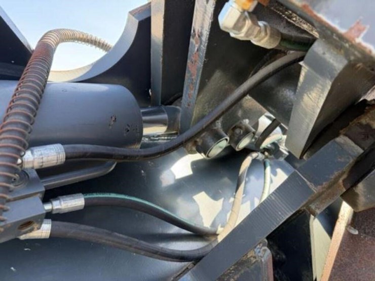 komatsu-pc350-lc-8-image-9