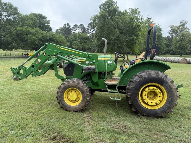 2021-john-deere-5075e-image-8