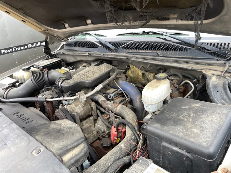 2003-gmc-sierra-2500-image-23