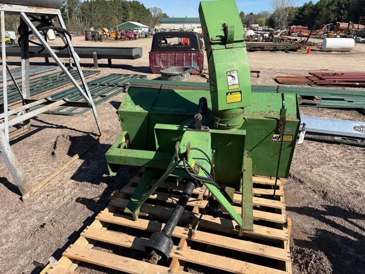 john-deere-666-image-2