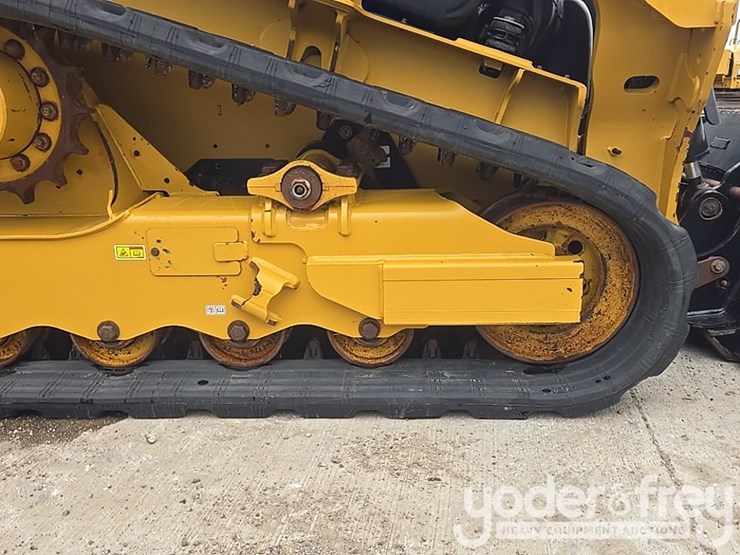 2024-caterpillar-255-image-17