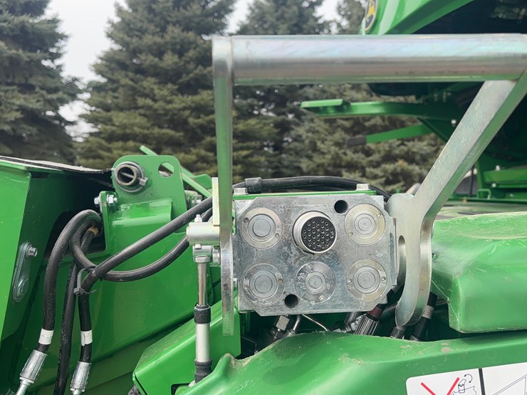 2023-john-deere-s780-image-27