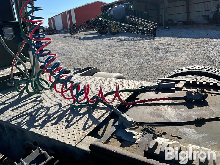 1976-peterbilt-359-image-12