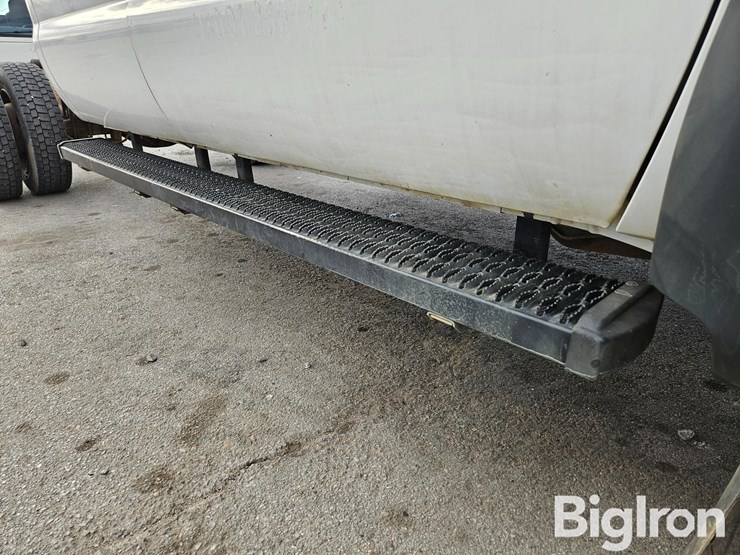 2012-ford-f550-xl-image-13