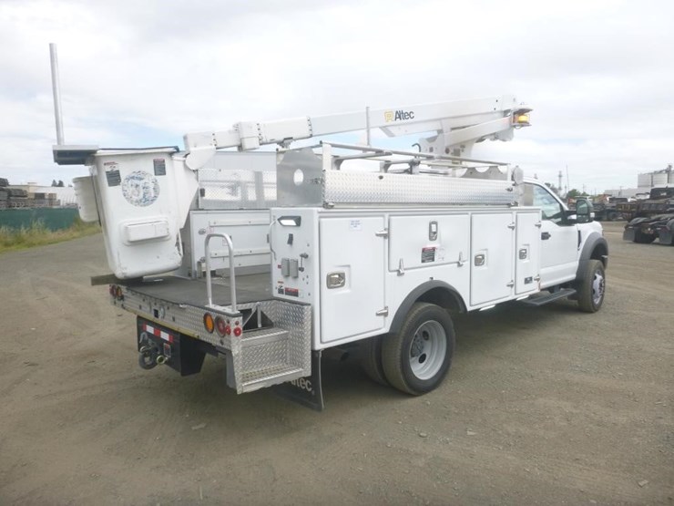 2022-ford-f450-image-3