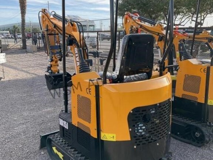 2026-miva-15-mini-excavator-image-3