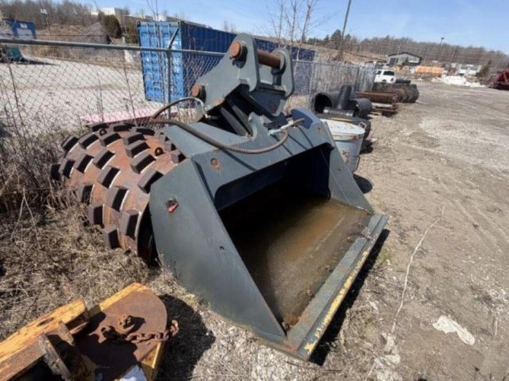 komatsu-pc350-lc-8-image-3