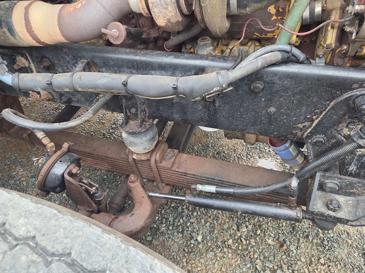 1995-peterbilt-357-image-71