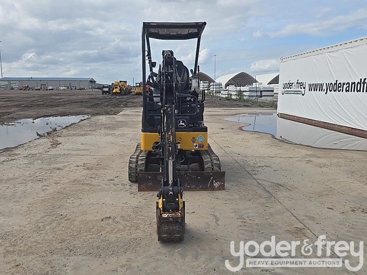 2022-deere-17g-image-8