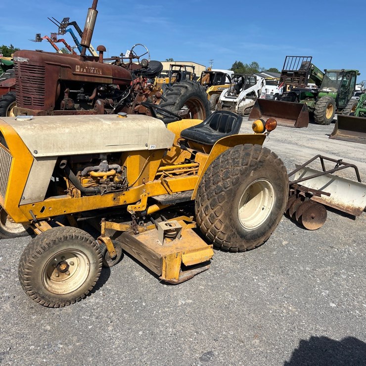 INTERNATIONAL CUB LO-BOY