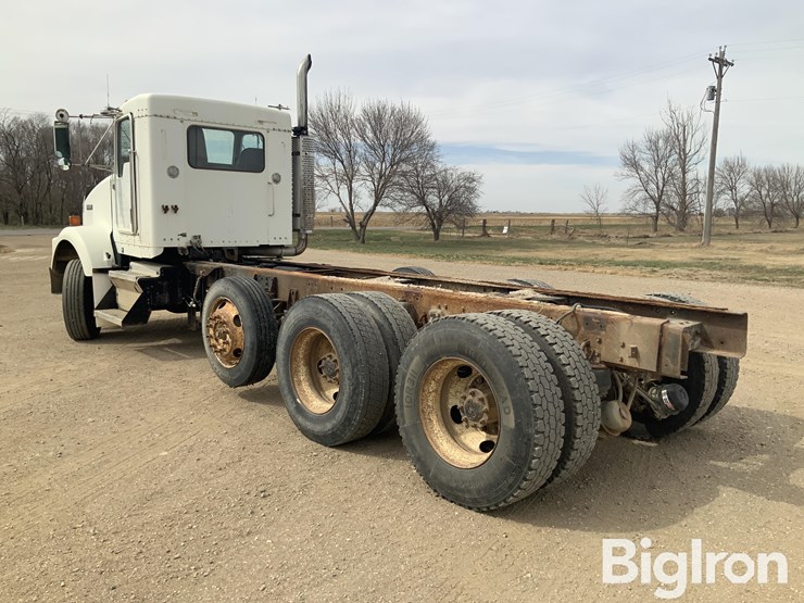 1999-kenworth-t800b-image-7