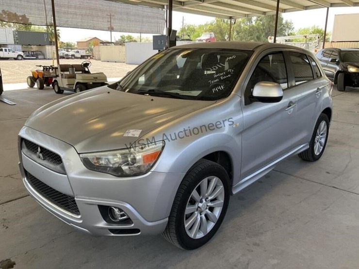 2011-mitsubishi-outlander-image-4
