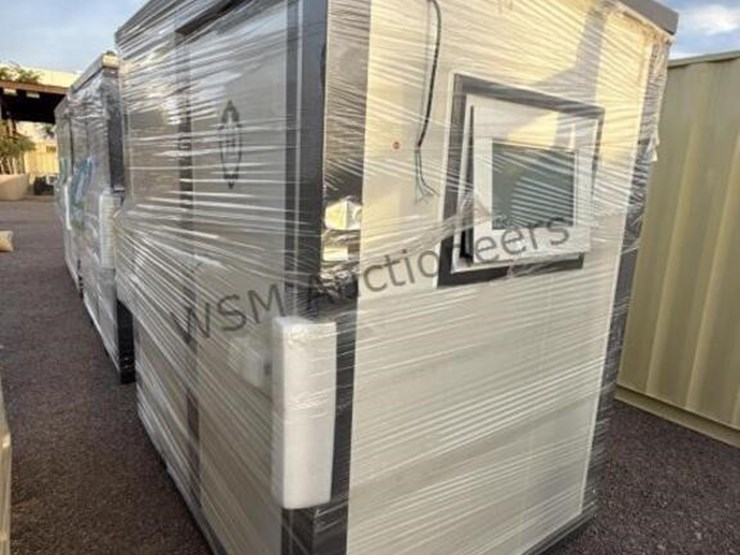 mobile-toilet-unit-image-7
