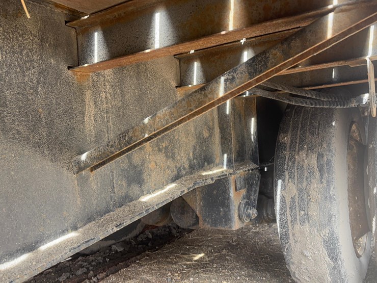 step-deck-trailer-image-15