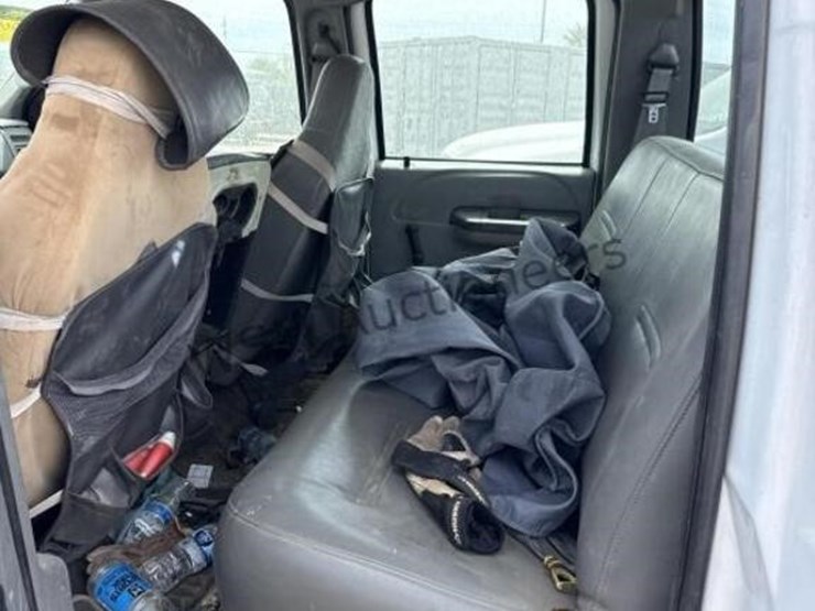 2003-ford-f350-image-25