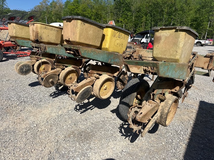 john-deere-7000-image-3