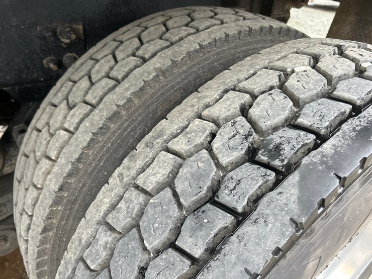 2019-kenworth-t880-image-86