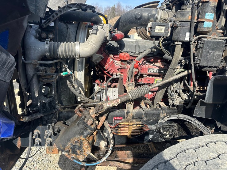 2019-massey-ferguson-8-image-41