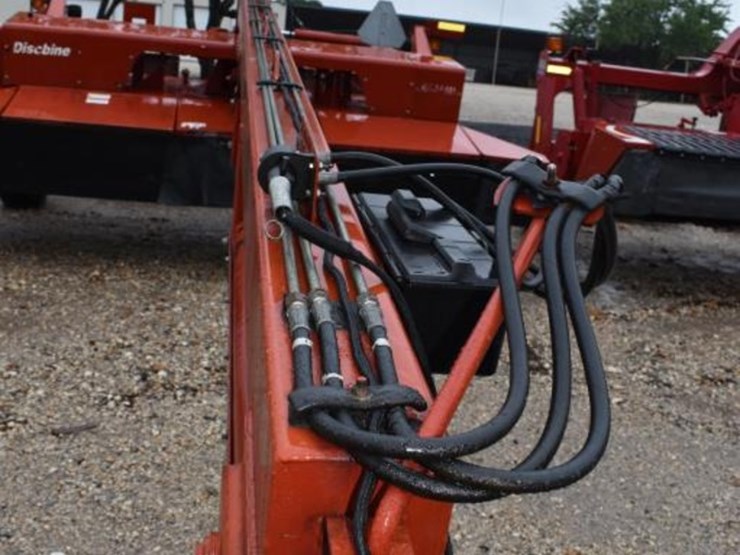 new-holland-h7450-image-4