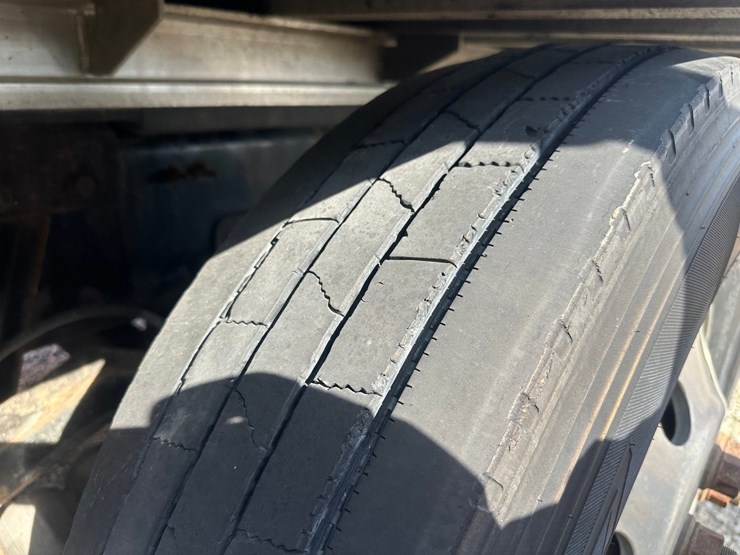 2019-massey-ferguson-8-image-87