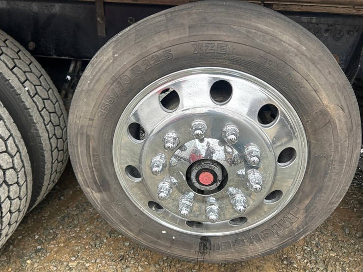 2019-kenworth-t880-image-81