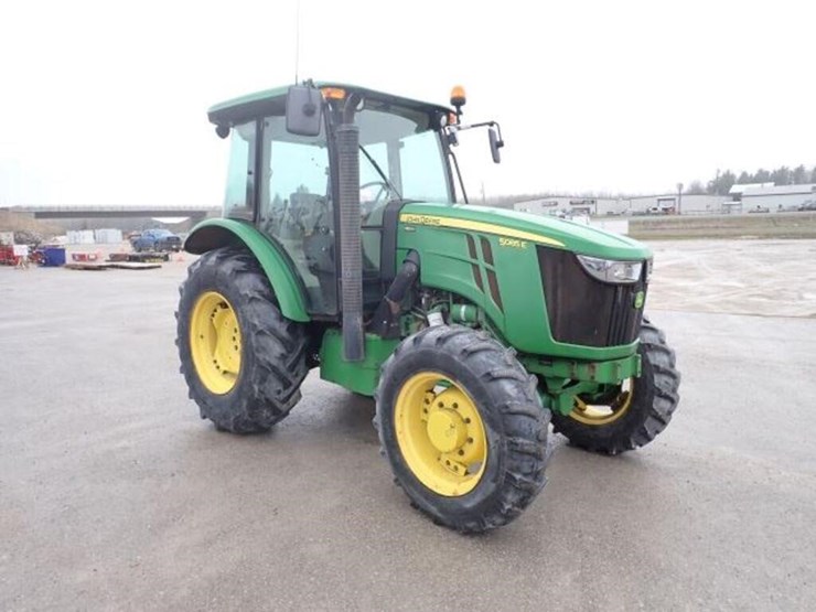 2016-john-deere-5085e-image-3