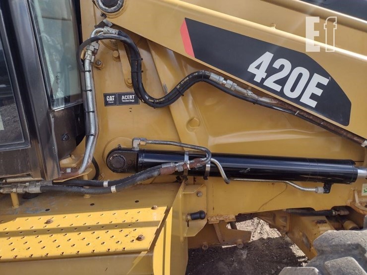 2011-caterpillar-420e-image-24