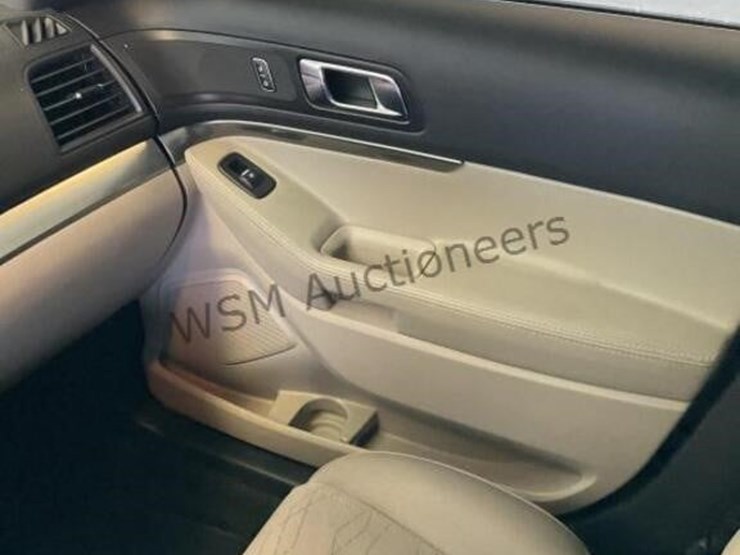 2013-ford-explorer-image-20